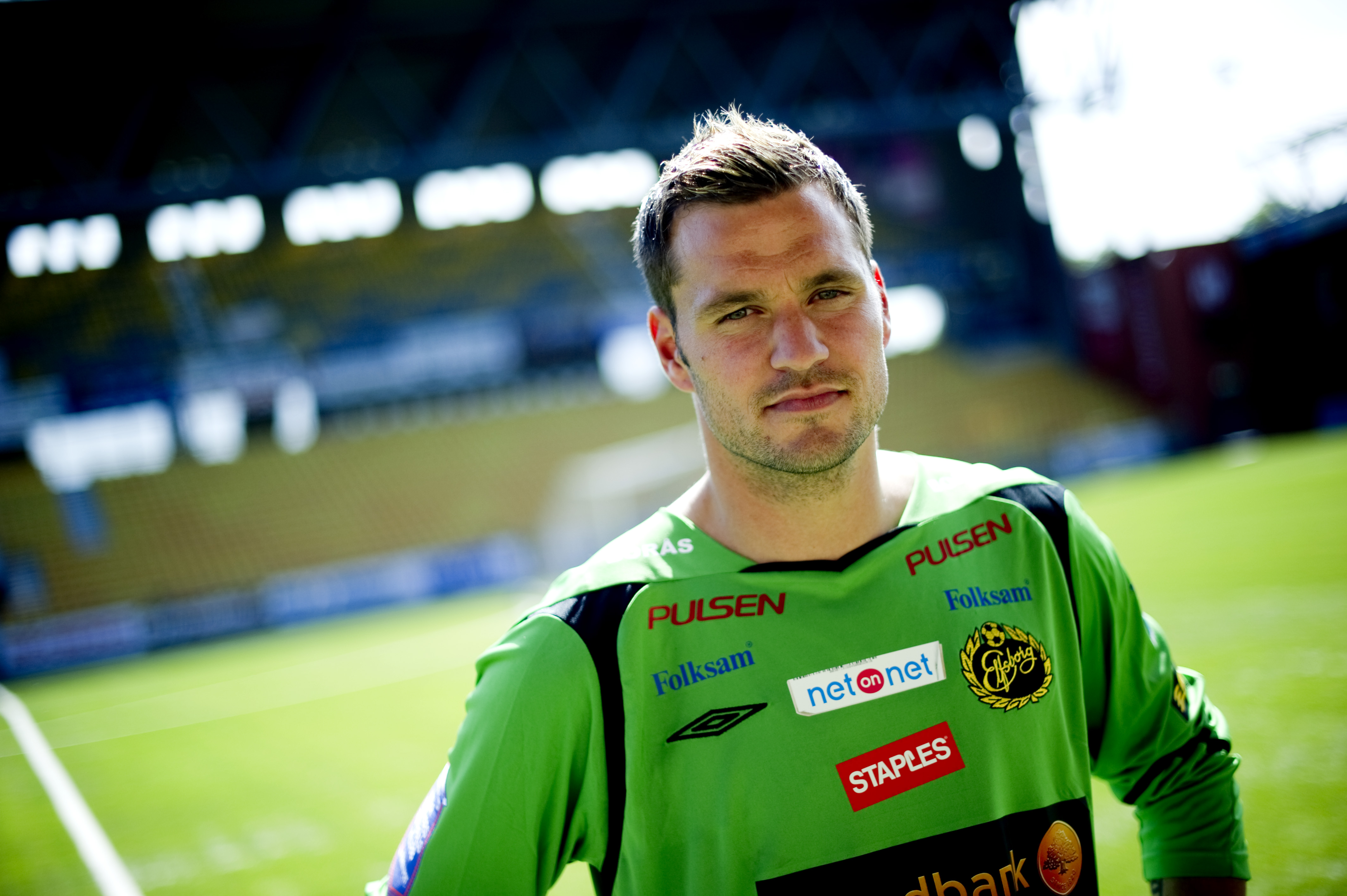Elfsborgs danske succémålvakt Jesper Christiansen blir borta i sex veckor med en bristning i låret.