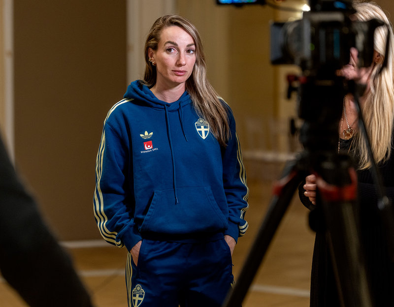 Kosovare Asllani är äldst i landslaget nuförtiden. Men fortfarande en given startspelare och dessutom lagkapten.