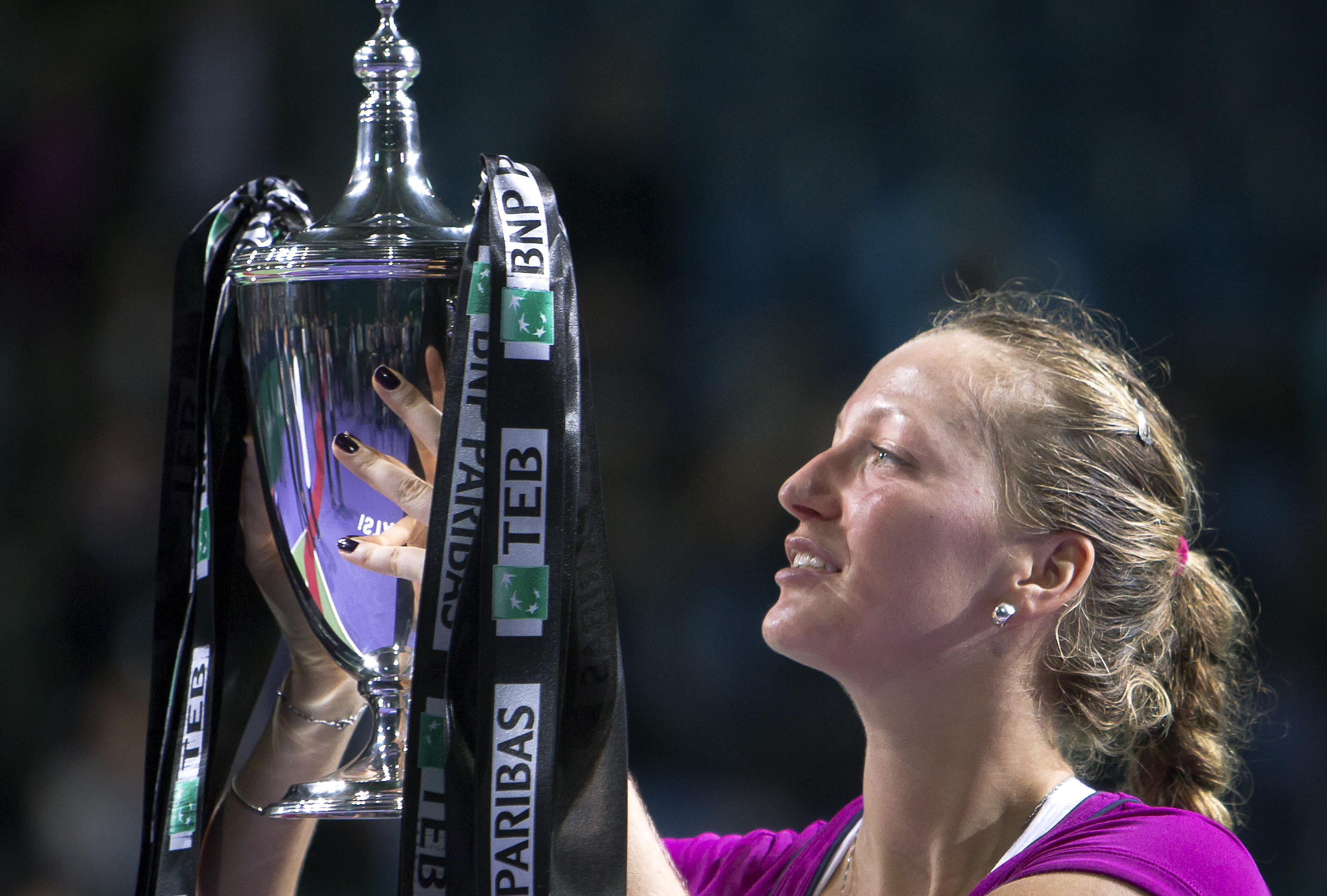 Petra Kvitova slog Victoria Azarenka i WTA-slutspelets final.