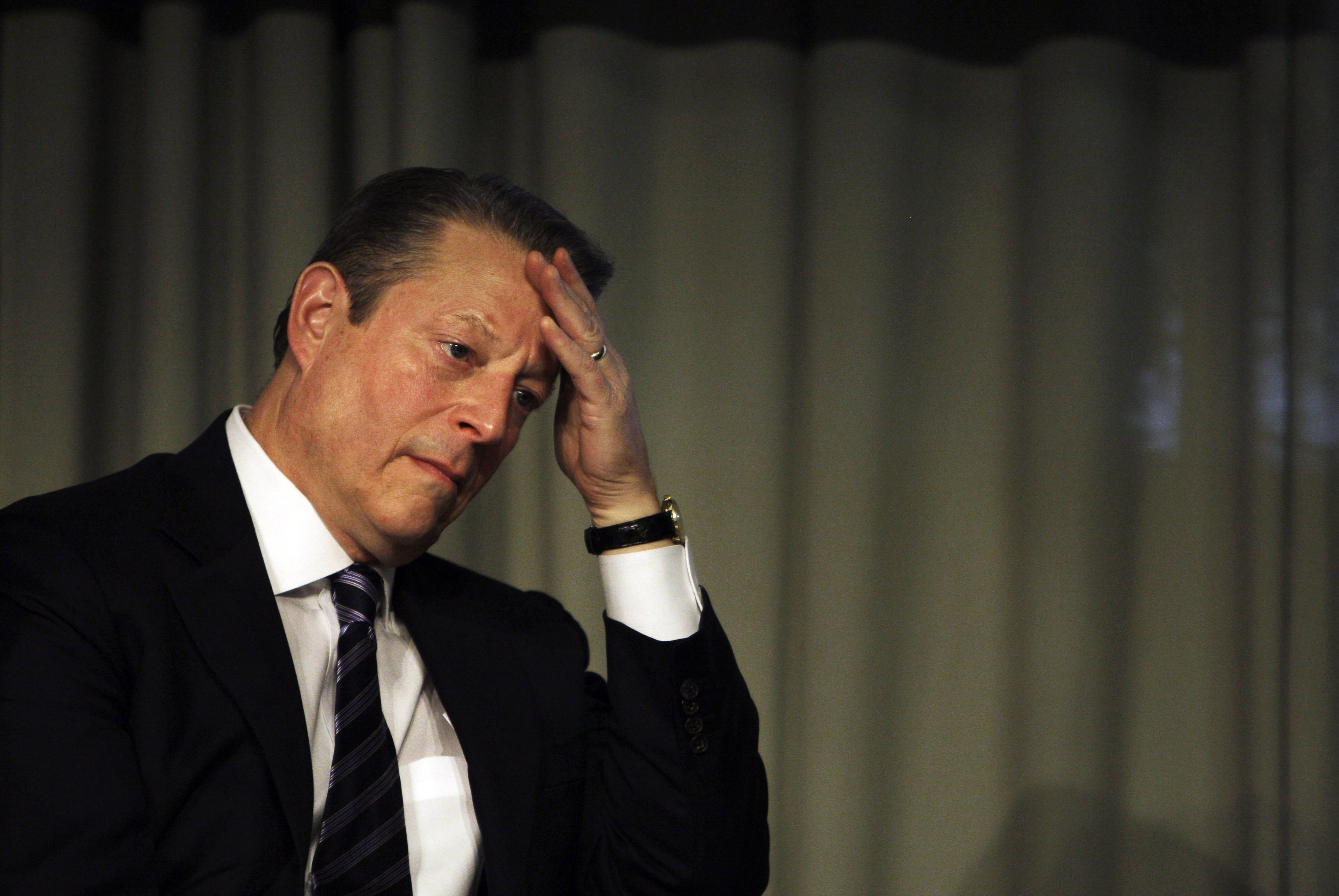 Det börjar bli svettigt nu för Al Gore. 
