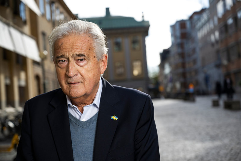 Tegelstenen 'Ryssland' är magstark läsning full av vittnesmål om chockerande grymheter. Historikern Antony Beevor har skrivit om många krig men just ryska inbördeskriget tar priset. Mänskligheten visade sina värsta sidor och en hänsynslös omänsklighet.