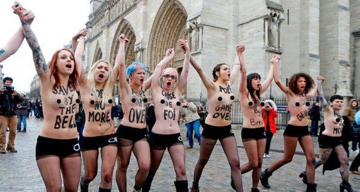 Topless, kyrkan, Påven, Aktivister