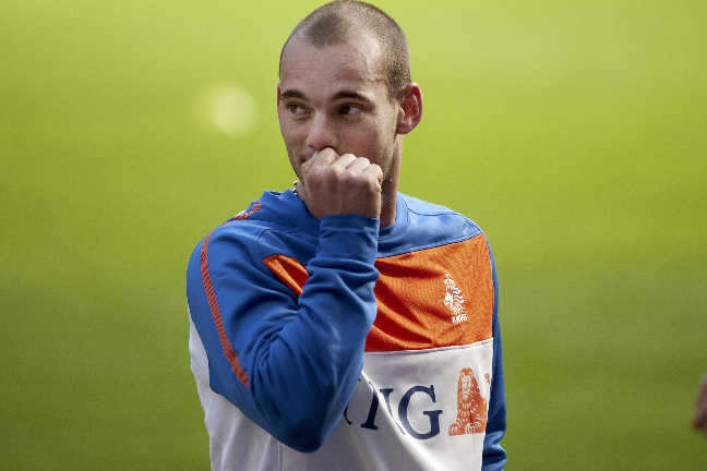 Wesley Sneijder tvingades avbryta dagens träning.