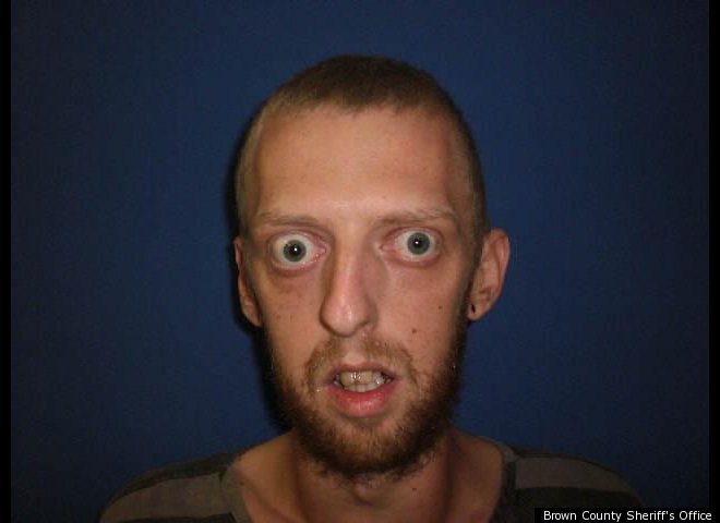 Christopher Toll greps när han försökte bryta sig in i ett djursjukhus. Christopher Toll greps när han försökte bryta sig in i ett djursjukhus.