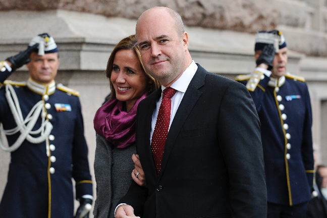 Nästan sju månader efter separationen - nu går paret Reinfeldt på bio tillsammans.