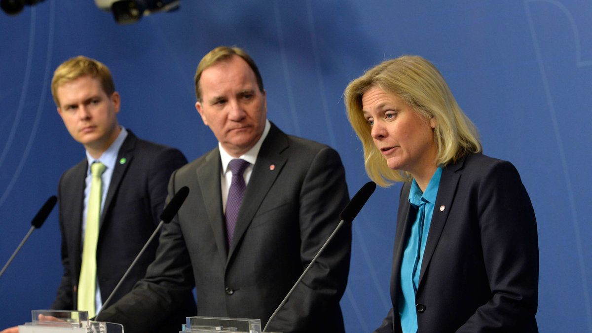 Gustav Fridolin (Mp), Stefan Löfven (S) och Magdalena Andersson (S) presenterade regeringens budget. 