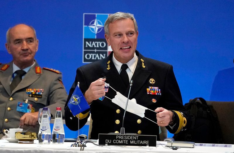 Nederländske amiralen Rob Bauer är ordförande i Natos militärkommitté, som samlar medlemsländernas försvarschefer. Arkivbild.