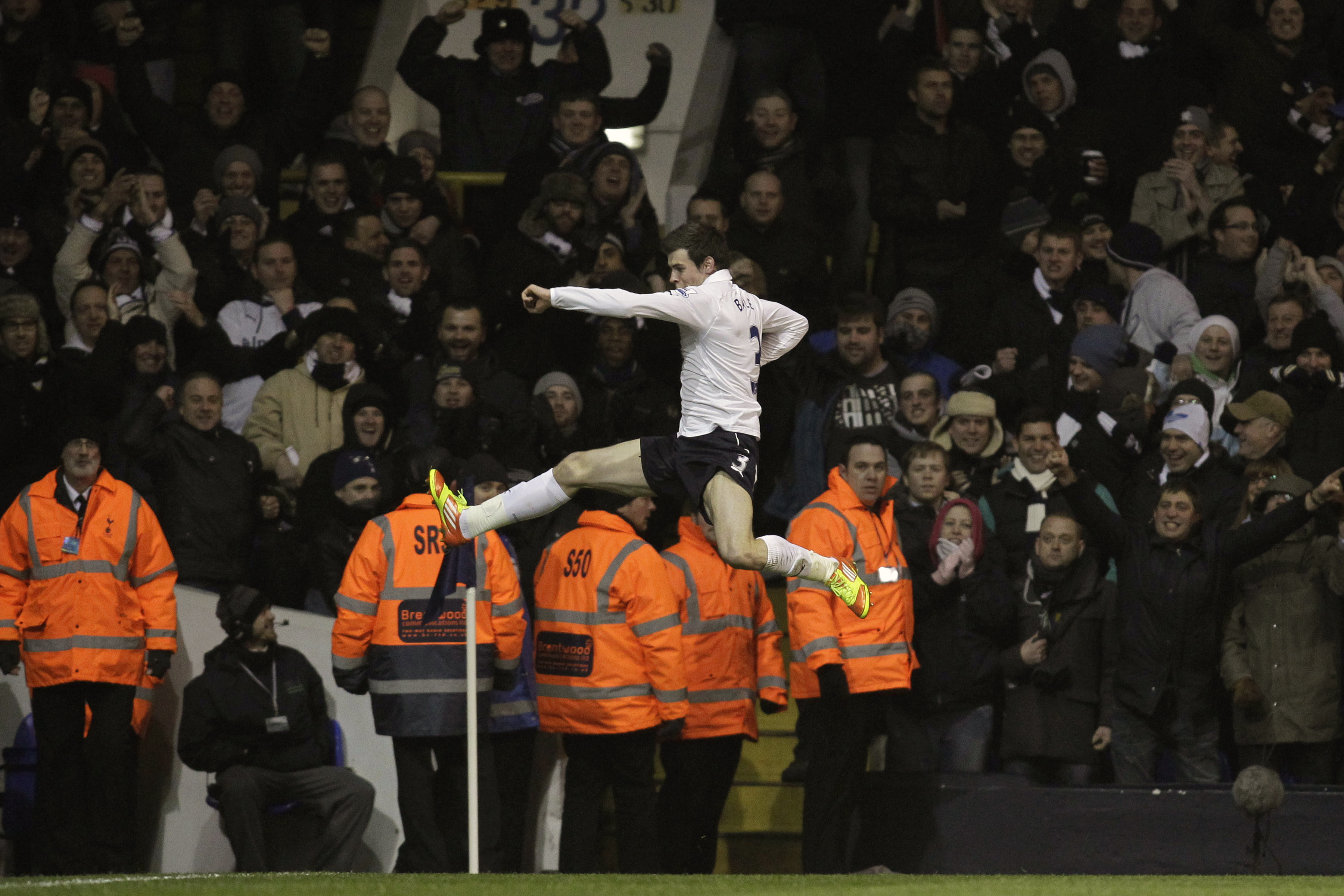 Gareth Bale gör en ny grym säsong och kan i kväll blanda in Tottenham i den absoluta toppstriden. 