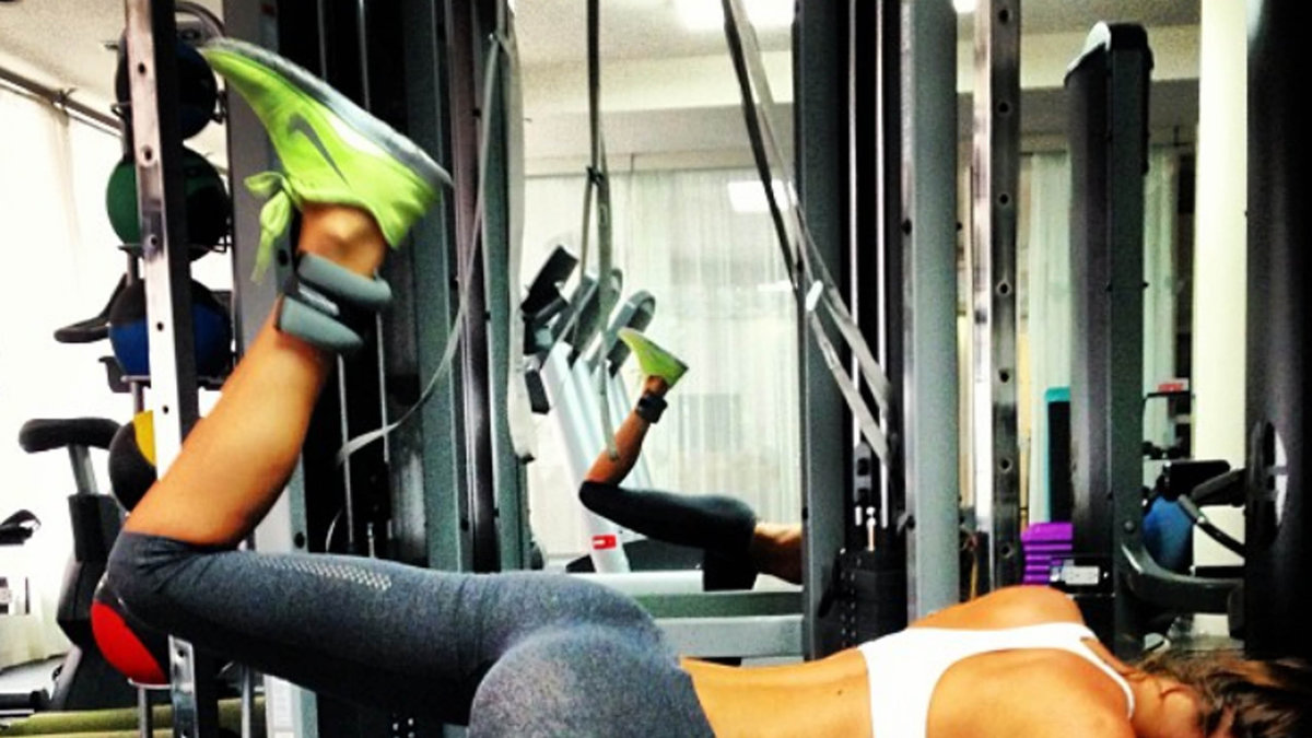 Victoria Secret-modellen Candice Swanepoel kör hårt på gymmet. 