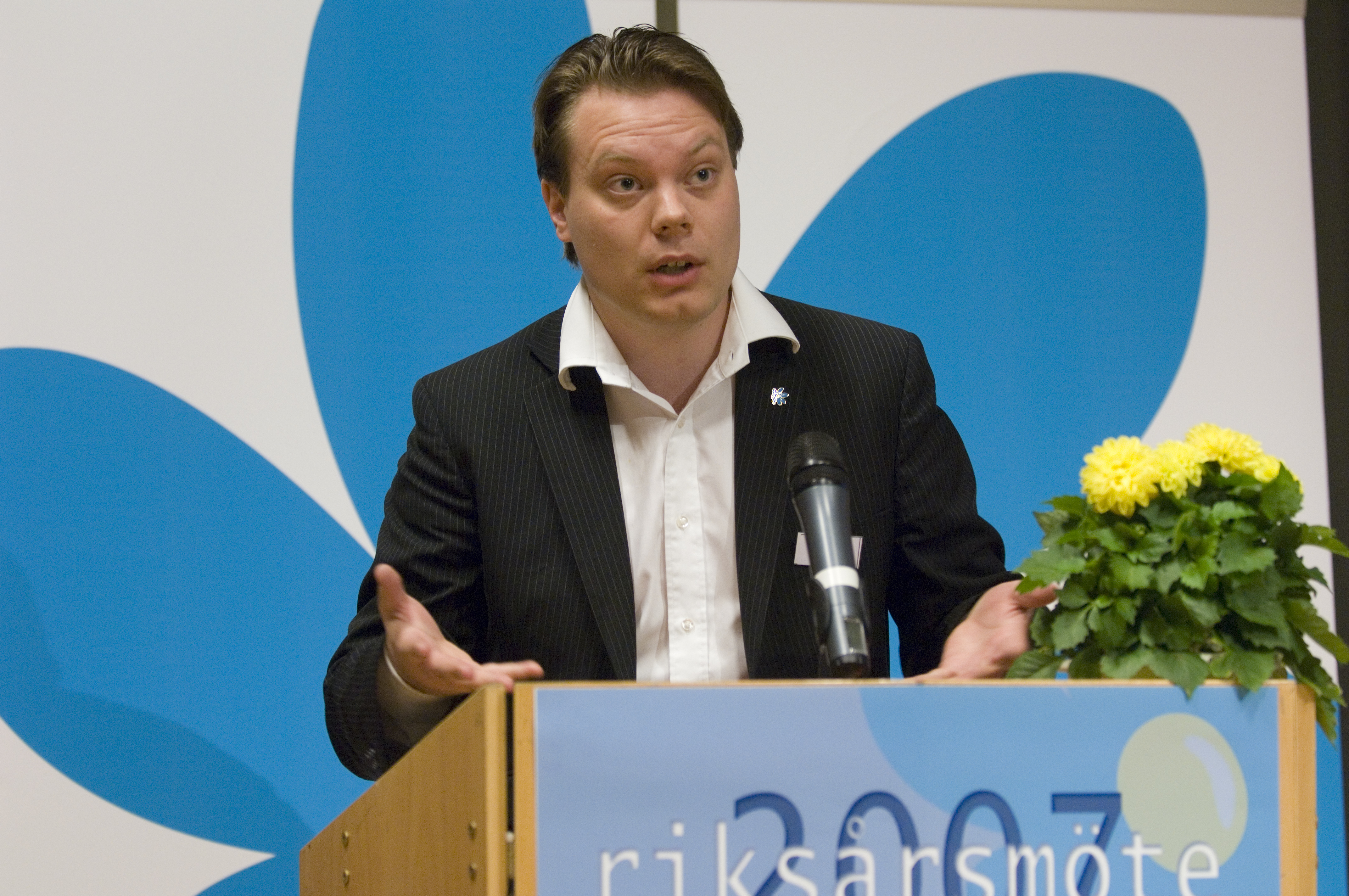 Sd politikern kritiseras efter rasistmejl Sd politikern kritiseras efter rasistmejl