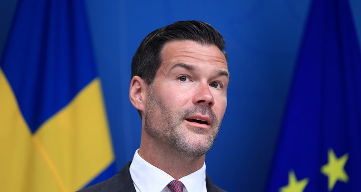 Sverige, TT, Johan Forssell, Politik