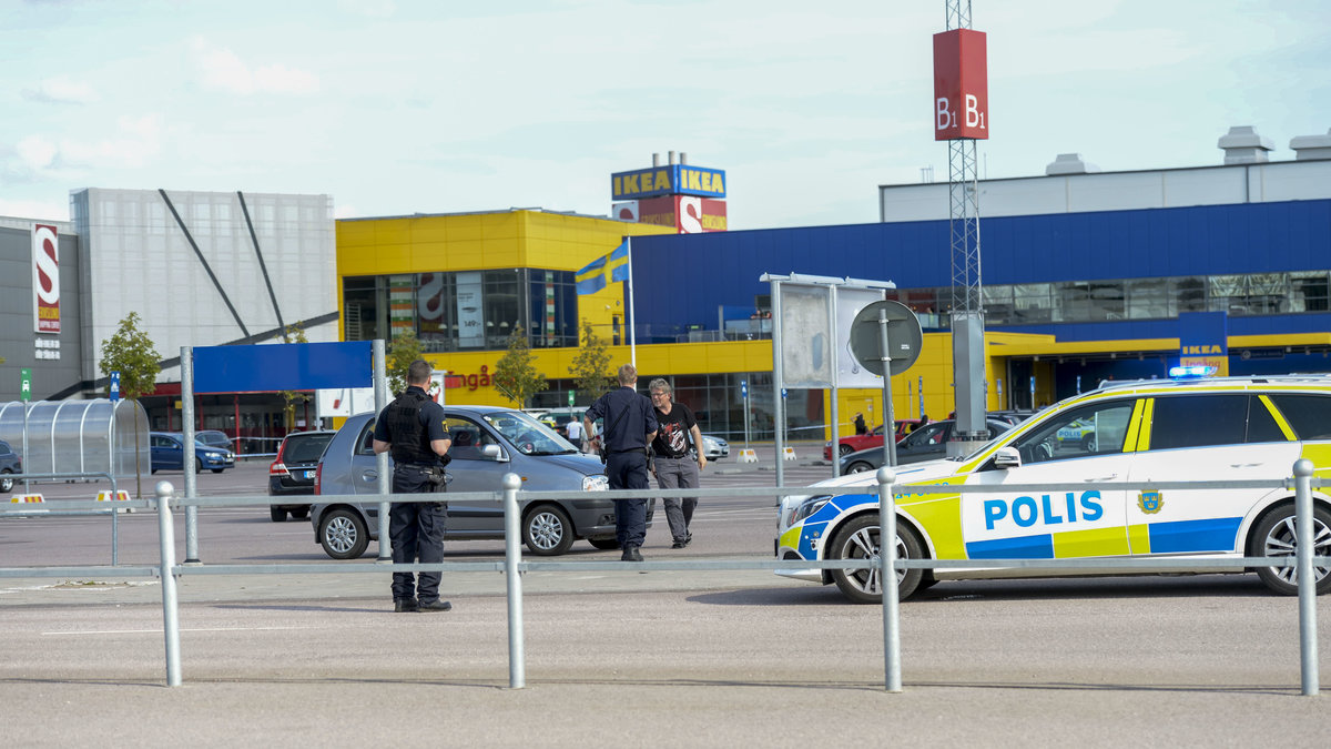 Den tragiska händelsen ägde rum på Ikea i Västerås. 