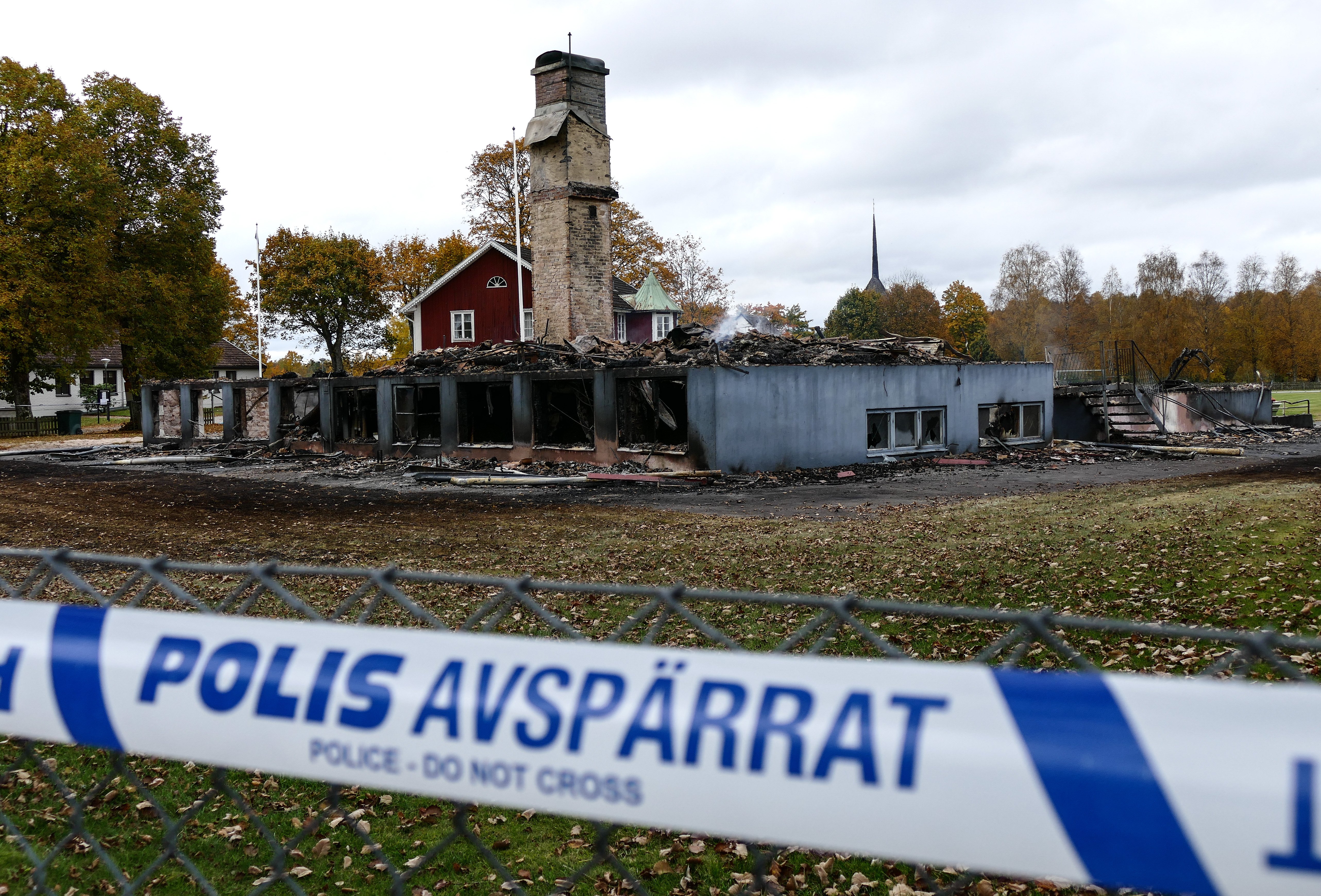 Kånnaskolan, som var tänkt att använda som asylboende, brändes ner helt och hållet.