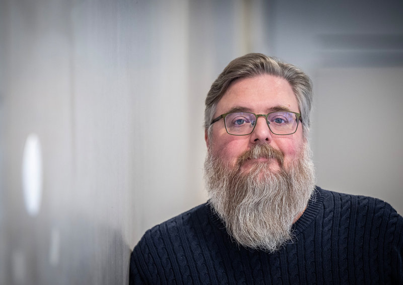 Peter Jonsson spelar fortfarande. Han liknar det vid att "äta annat än chips hela tiden".