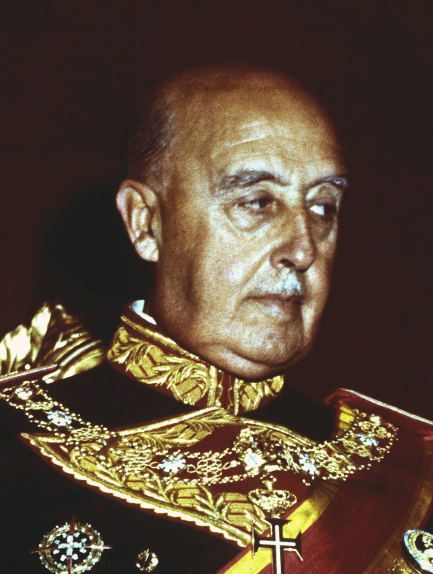 1968: Den tidigare spanska diktatorn Francisco Franco som ses på bilden, ska enligt uppgift ha riggat Eurovisionfestivalen som hölls i Spanien 1968. I stället för favoriten Cliff Richard, tog spanjorskan Massiel hem det årets prispokal. Varför? Jo, Franco 1968: Den tidigare spanska diktatorn Francisco Franco som ses på bilden, ska enligt uppgift ha riggat Eurovisionfestivalen som hölls i Spanien 1968. I stället för favoriten Cliff Richard, tog spanjorskan Massiel hem det årets prispokal. Varför? Jo, Franco