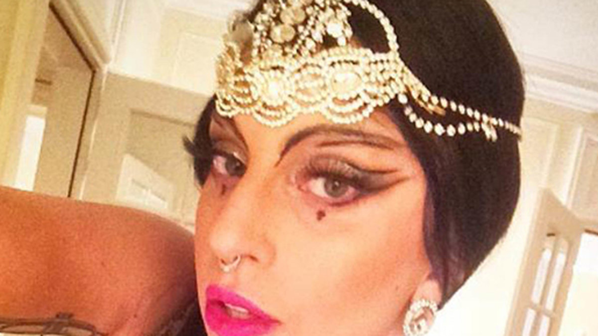 Lady Gaga bjuder på en selfie.