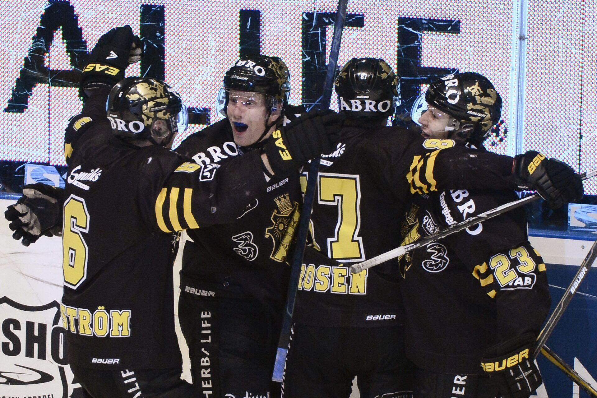 AIK tog semifinalserien till match sju.