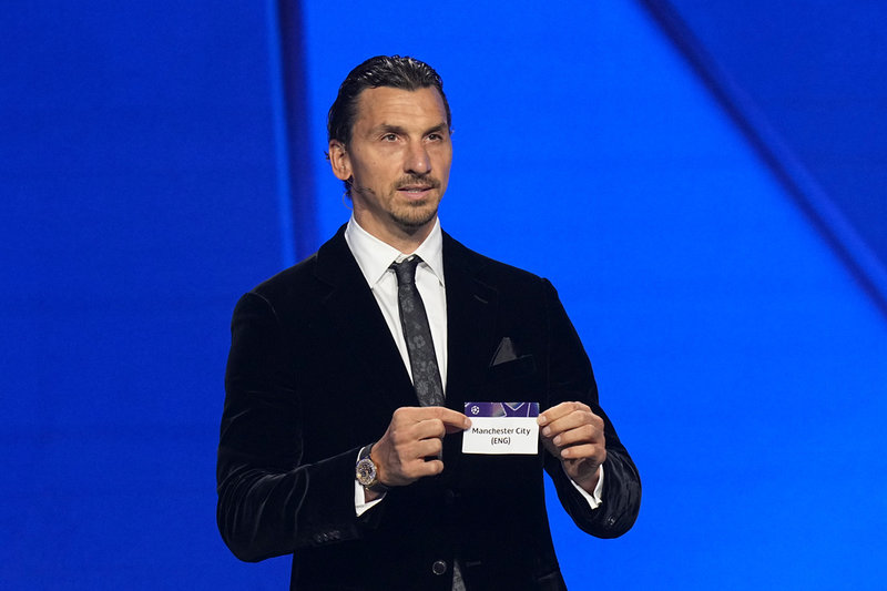 Zlatan Ibrahimovic deltog i lottningen av Champions League.