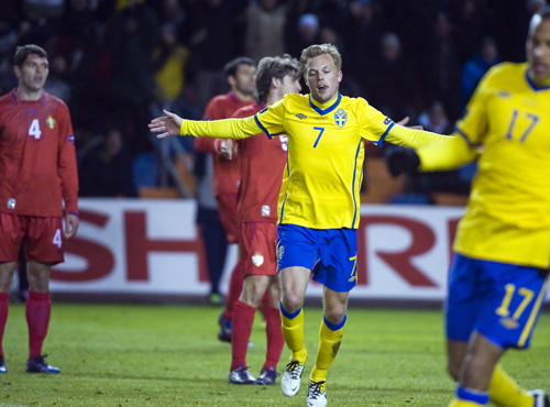 Sebastian Larssons första landslagsmål i karriären blev avgörande. Birmingham-proffset gjorde nämligen 2-0-målet. Sebastian Larssons första landslagsmål i karriären blev avgörande. Birmingham-proffset gjorde nämligen 2-0-målet.
