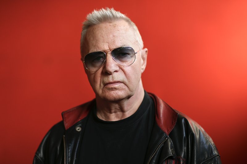 Erik Fernström, mer känd som Jerry Williams. Erik Fernström, mer känd som Jerry Williams.