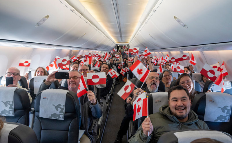 Kanadensiska inuiter på väg från Montréal till Nuuk för att närvara vid det kanadensiska konsulatets öppning.