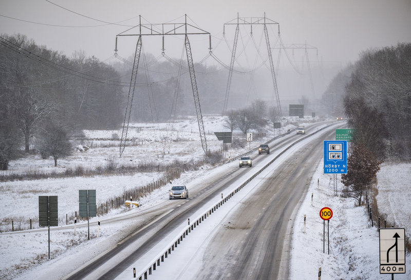 Högspänningsledningar utmed E22:an i Elprisområde 4.