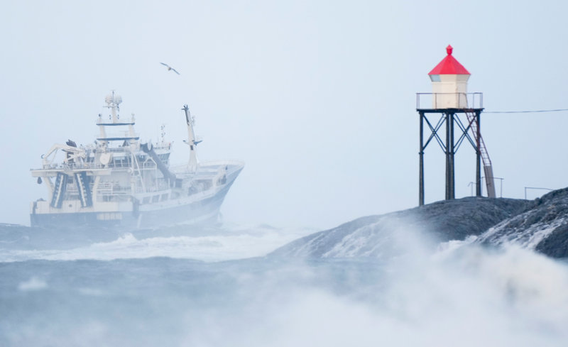 Höga vågor utanför norska Haugesund på söndagen.