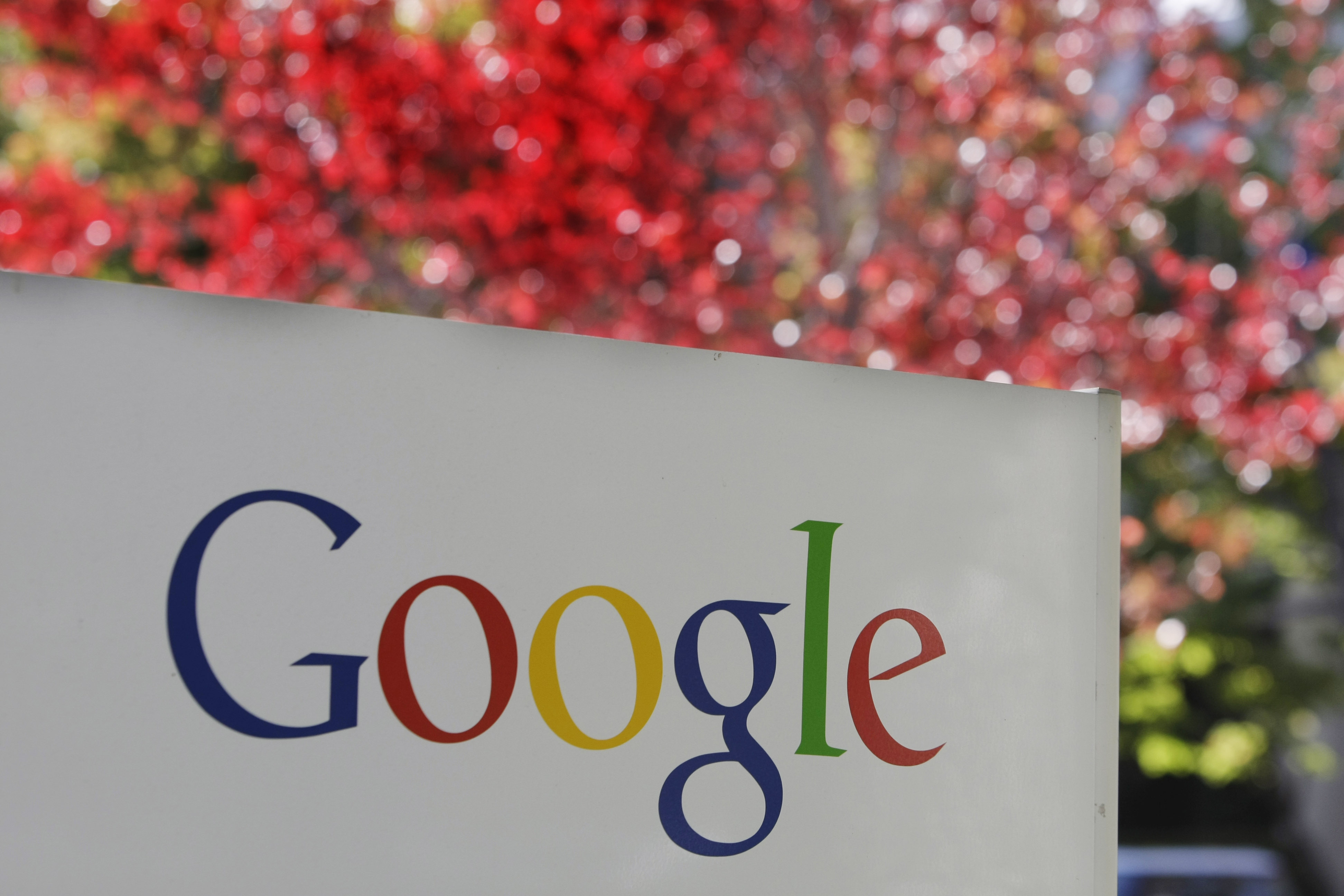 Google har totalt betts ta ned nästan 15 000 000 länkar den senaste månaden.