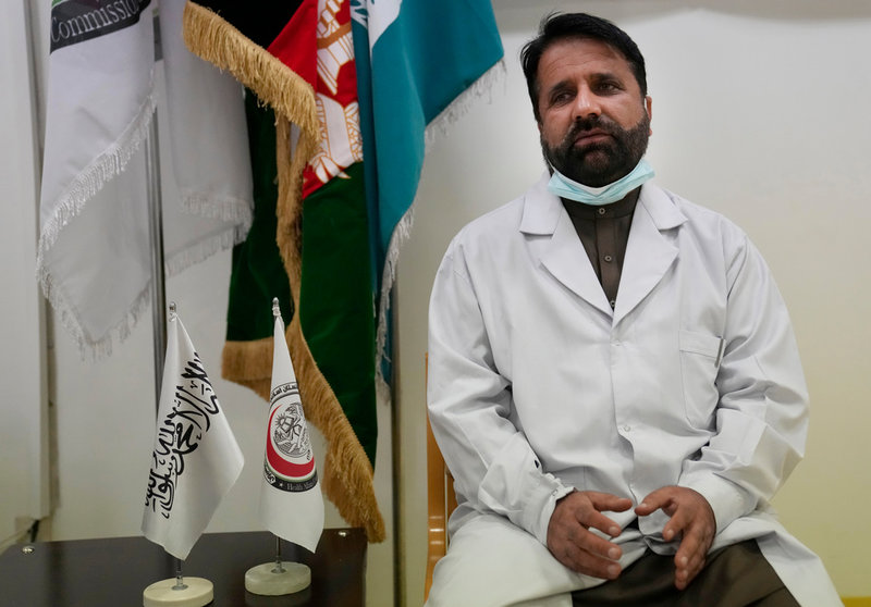Mohammad Gul Liwal är chef för det enda sjukhuset i Kabul som tar emot covidpatienter.