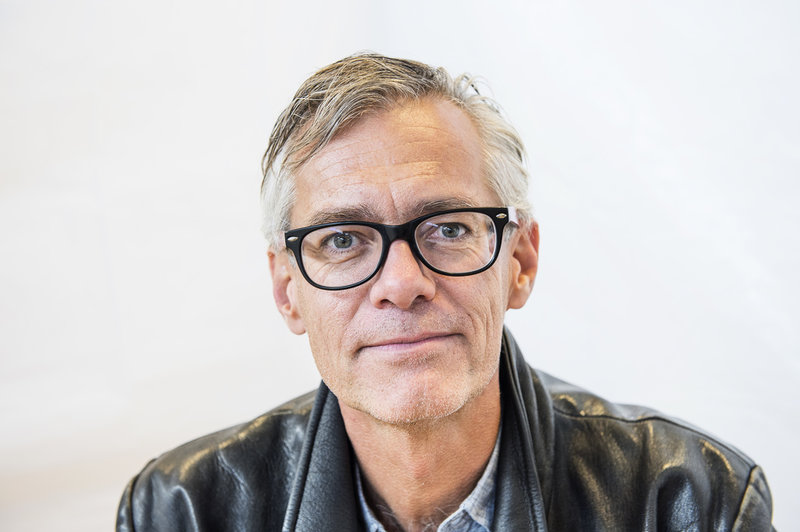 'Normalt har man kunnat sätta upp ett sjukhus med ett rött kors på taket för att visa att man är neutral och ska fredas. Nu har ett rött kors blivit ett militärt riktmärke i stället för ett skydd', säger kirurgen Johan von Schreeb. Arkivbild.