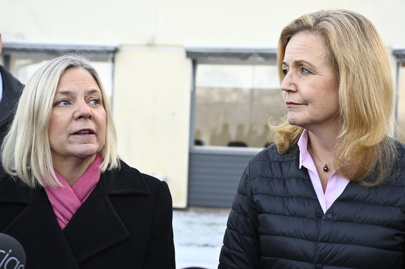 Socialdemokraternas partiledare Magdalena Andersson och Centerpartiets ledare Elisabeth Thand Ringqvist. Arkivbild.