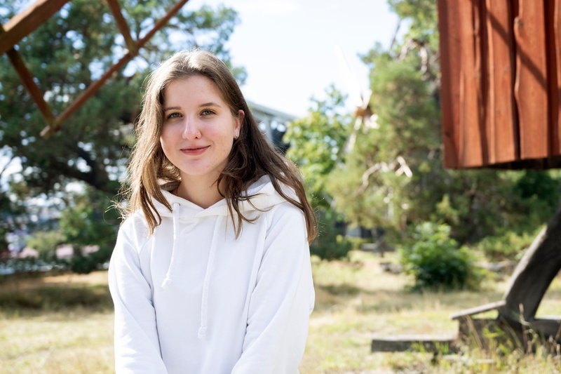 Anna Chubuk är en av ledarna för de ukrainska ungdomarna på kollot på Barnens ö. 'I början var det svårt att få barnen att slappna av', säger hon.