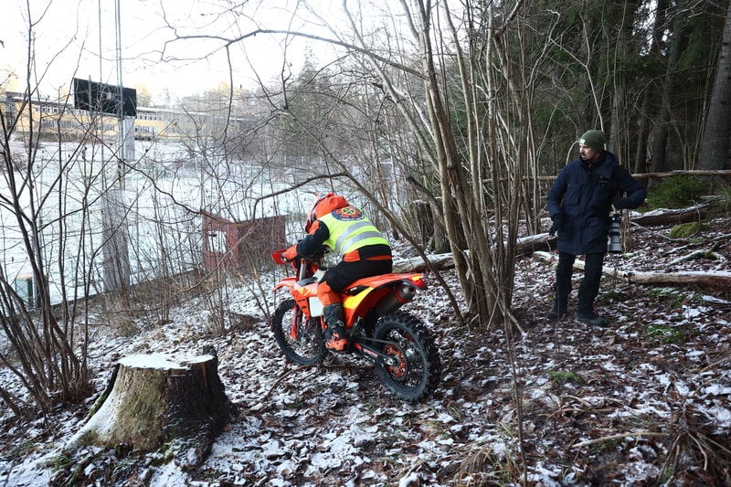 En stor sökinsats pågick efter kvinnans försvinnande. Foto: Nils Petter Nilsson/TT