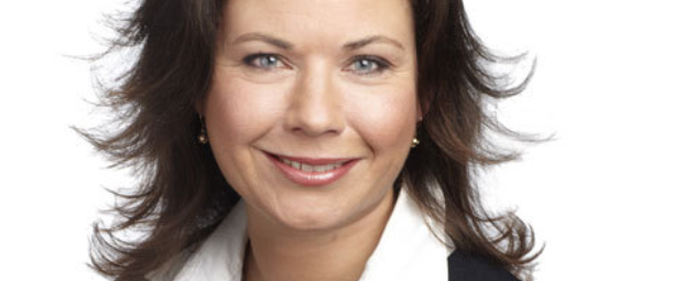 Tina Acketoft är ledamot för HBT-liberaler SYD och riksdagsledamot för Folkpartiet.