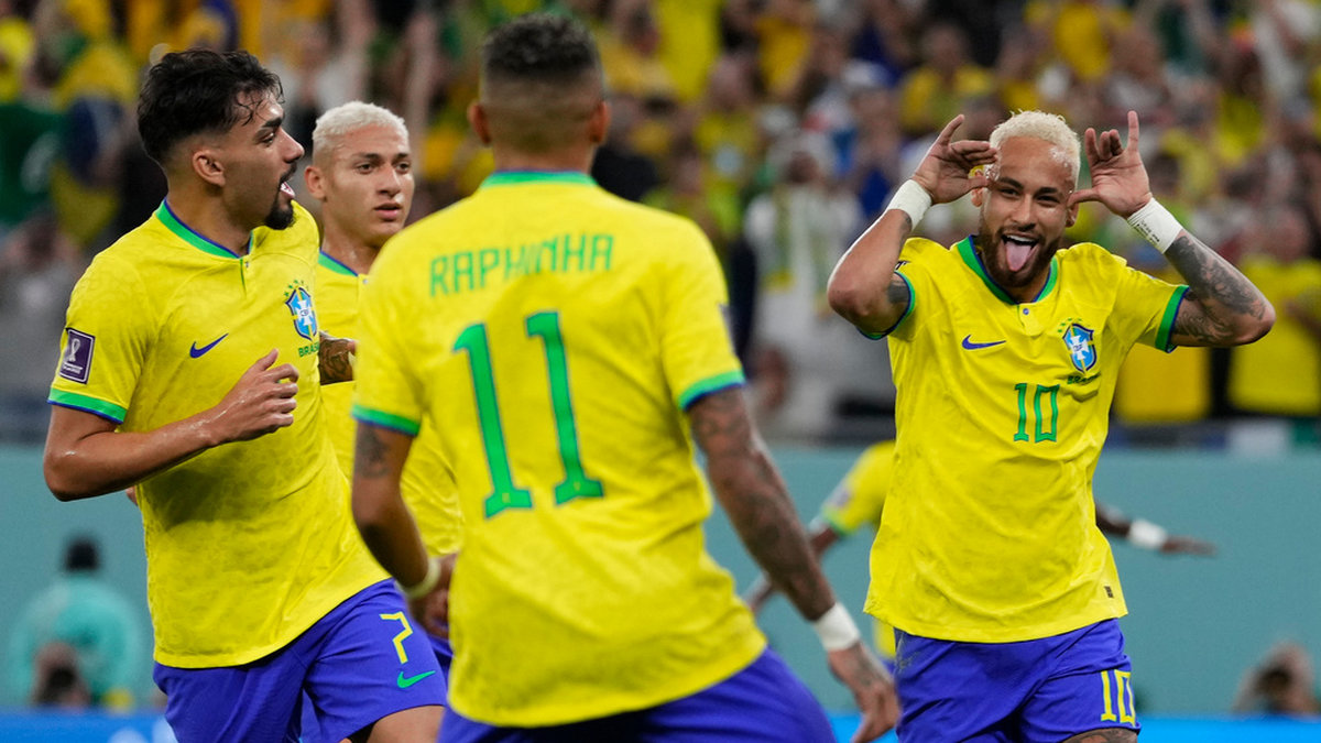 Neymar firar ett mål i åttondelsfinalen mot Sydkorea.