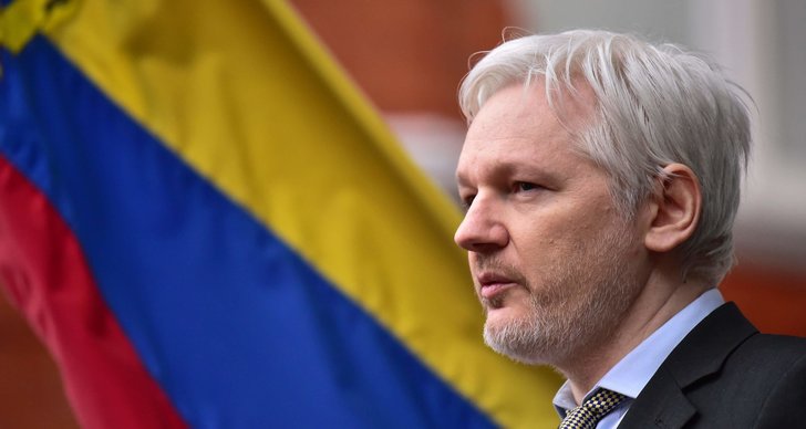 Våldtäkt , Häktning, Häktningsförhandlingar, Julian Assange