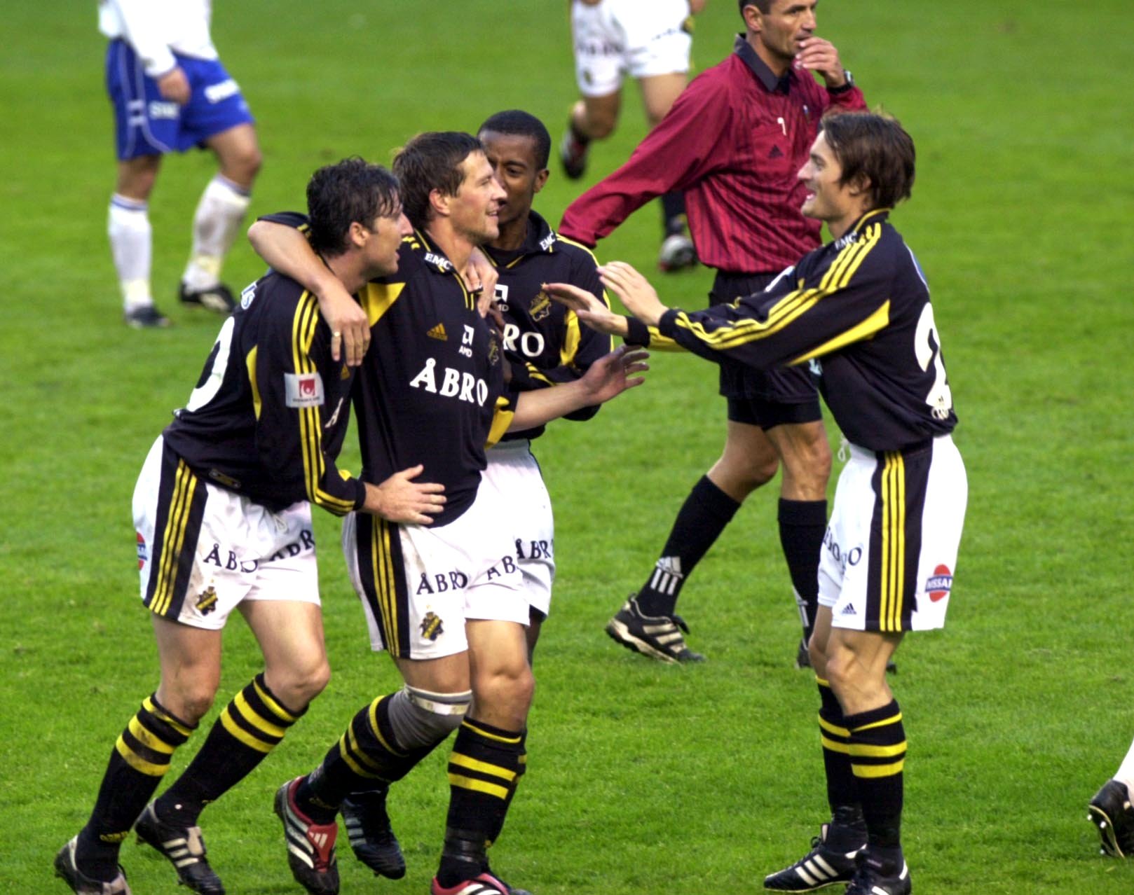 2001 gjorde Thomas Lagerlöf sitt sista år i AIK.