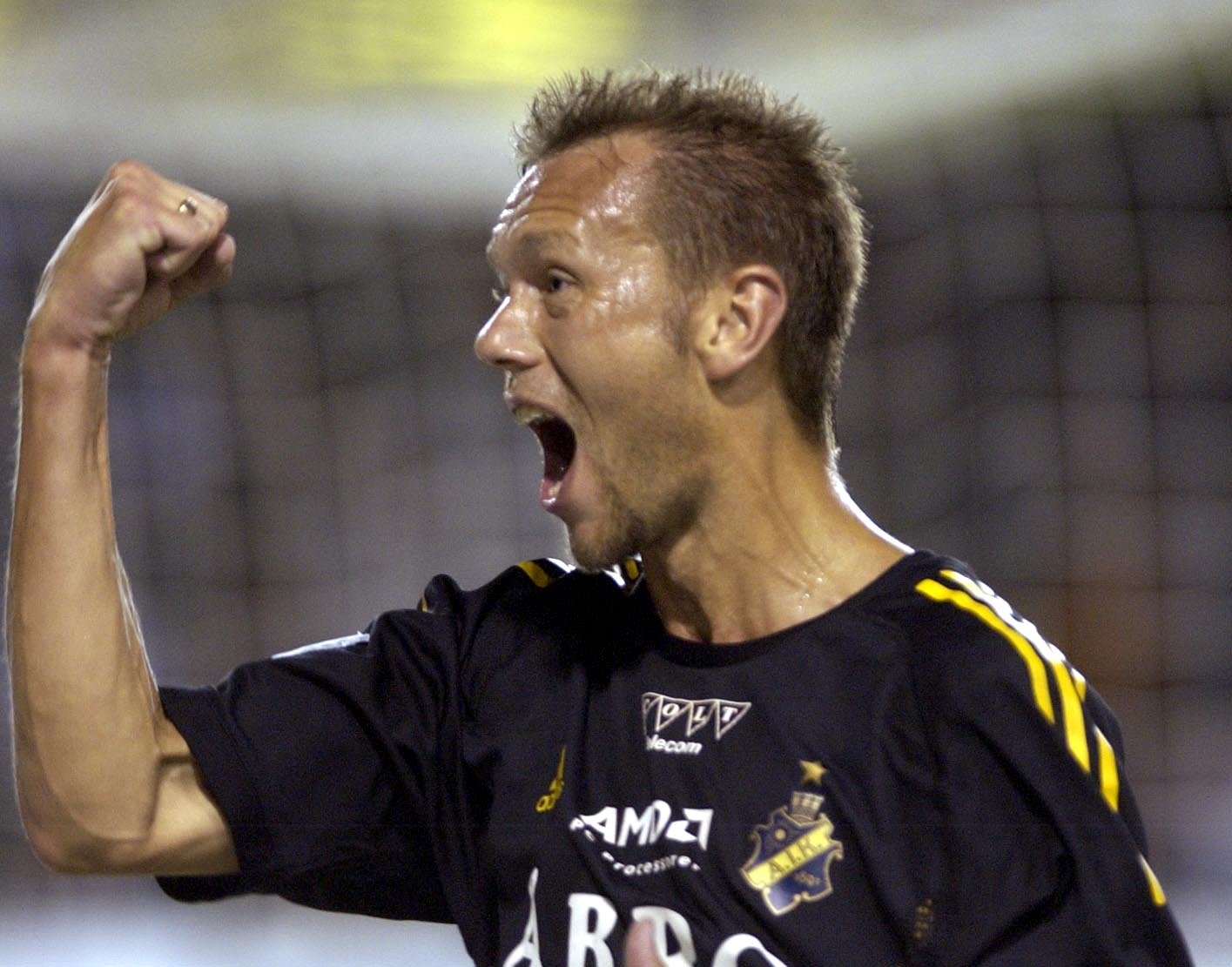 En av de mest uppskattade spelarna i den allsvenska historien. Mr. kortärmat - Krister Nordin. En av de mest uppskattade spelarna i den allsvenska historien. Mr. kortärmat - Krister Nordin.