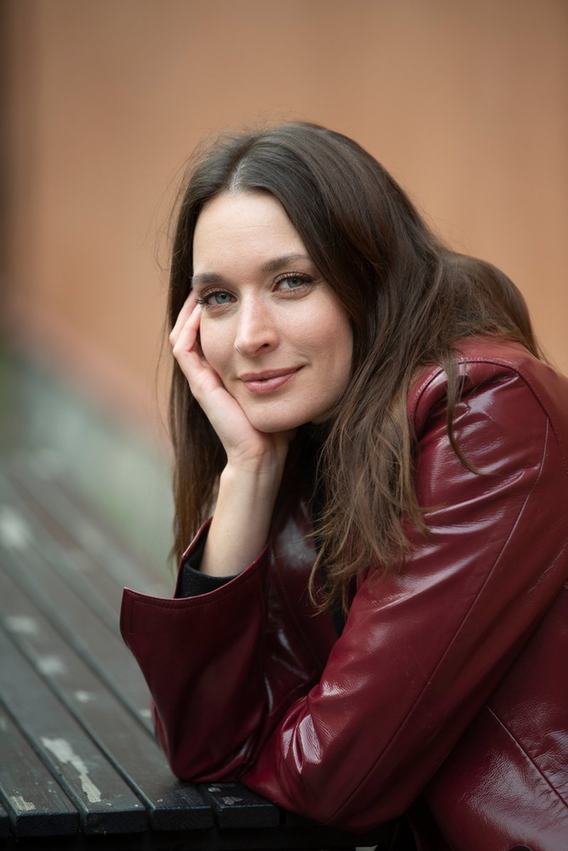 Josefin Asplund spelar indieartisten Alice i 'Iza & Alice'. Arkivbild.