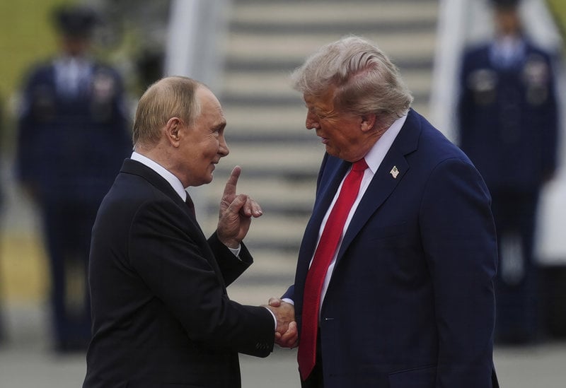 Putin och Trump vid ett möte i Alaska i augusti 2025. Foto: Julia Demaree Nikhinson/AP/TT 