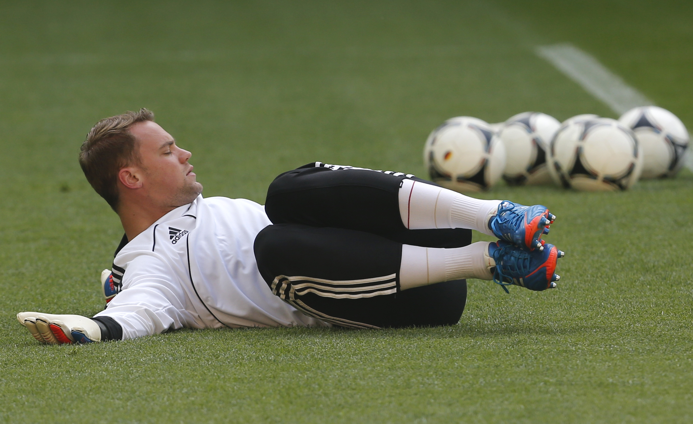 Manuel Neuer är redo för kvällens match.