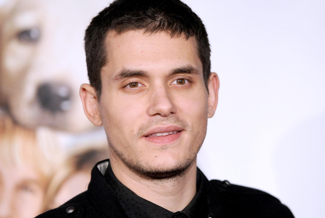 – John Mayer är helt sensationell i sängen. Alla tjejer jag känner som har legat med John säger att det var det bästa sexet i hela deras liv. Jag vet inte riktigt vad han gör, men varje tjej som han legat med blir helt förstörd – de blir helt fixerade av honom och vill bara ha mer och mer, säger en källa. – John Mayer är helt sensationell i sängen. Alla tjejer jag känner som har legat med John säger att det var det bästa sexet i hela deras liv. Jag vet inte riktigt vad han gör, men varje tjej som han legat med blir helt förstörd – de blir helt fixerade av honom och vill bara ha mer och mer, säger en källa.