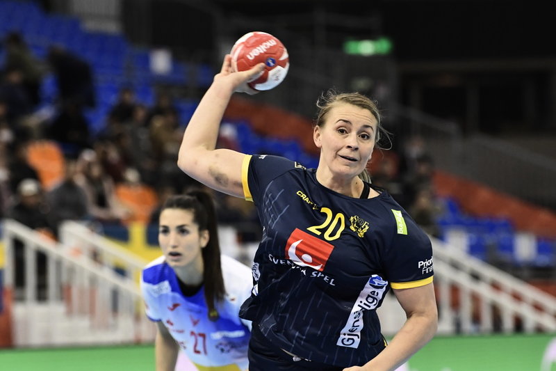 Isabelle Gulldén slutade i landslaget 2020. Här gör hon mål gör mål mot Spanien i VM 2019. Arkivbild.