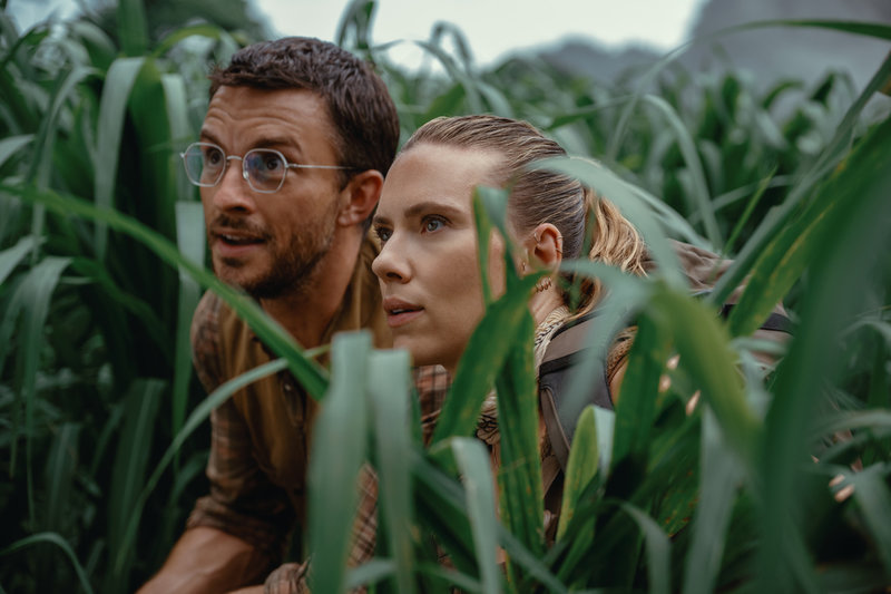 En asteroid utrotade dinosaurierna, ändå verkar det som att de aldrig dör. Nya "Jurassic"-filmer fortsätter poppa upp på bio. Senast med "Jurassic world: rebirth". Pressbild. 