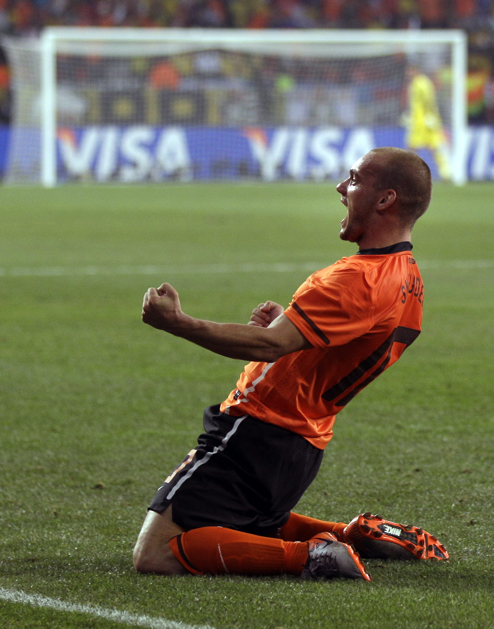 Sneijder avgjorde kvartsfinalen och skickade hem Brasilien från VM med sitt 2-1-mål.