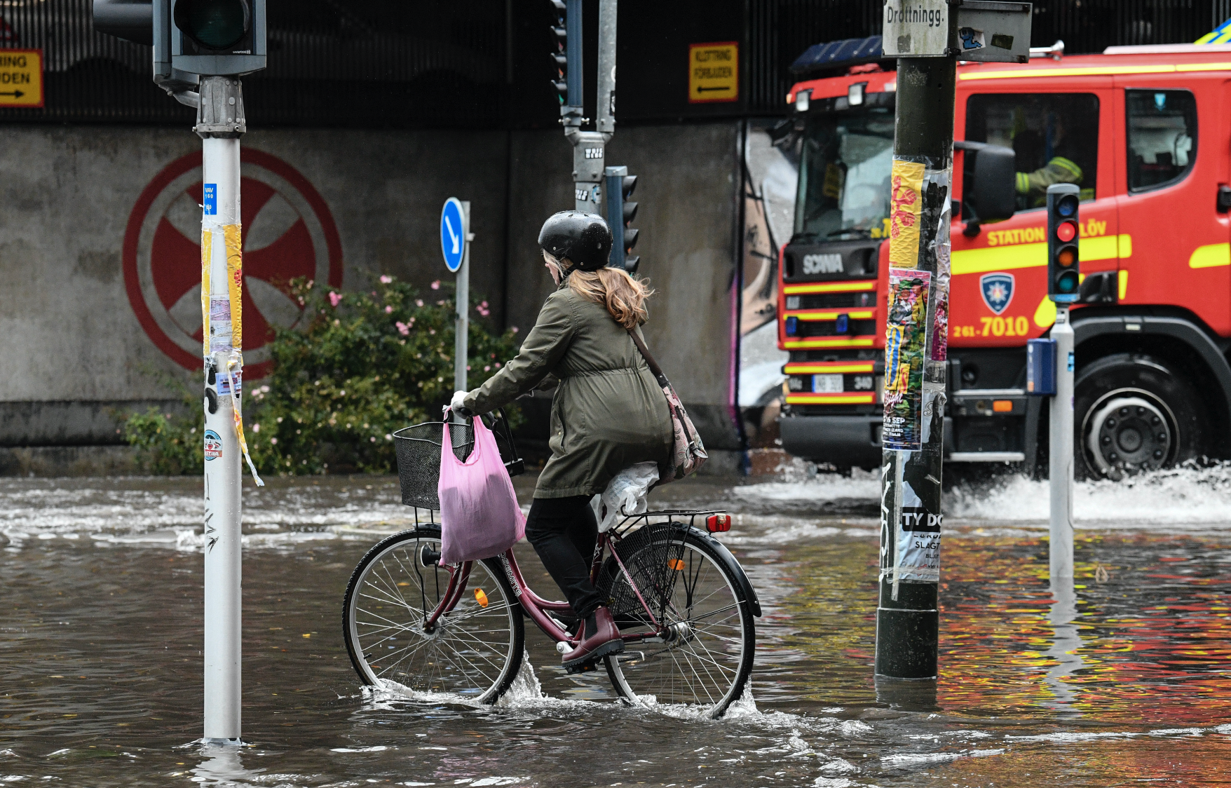 Cyklar i översvämning Cyklar i översvämning