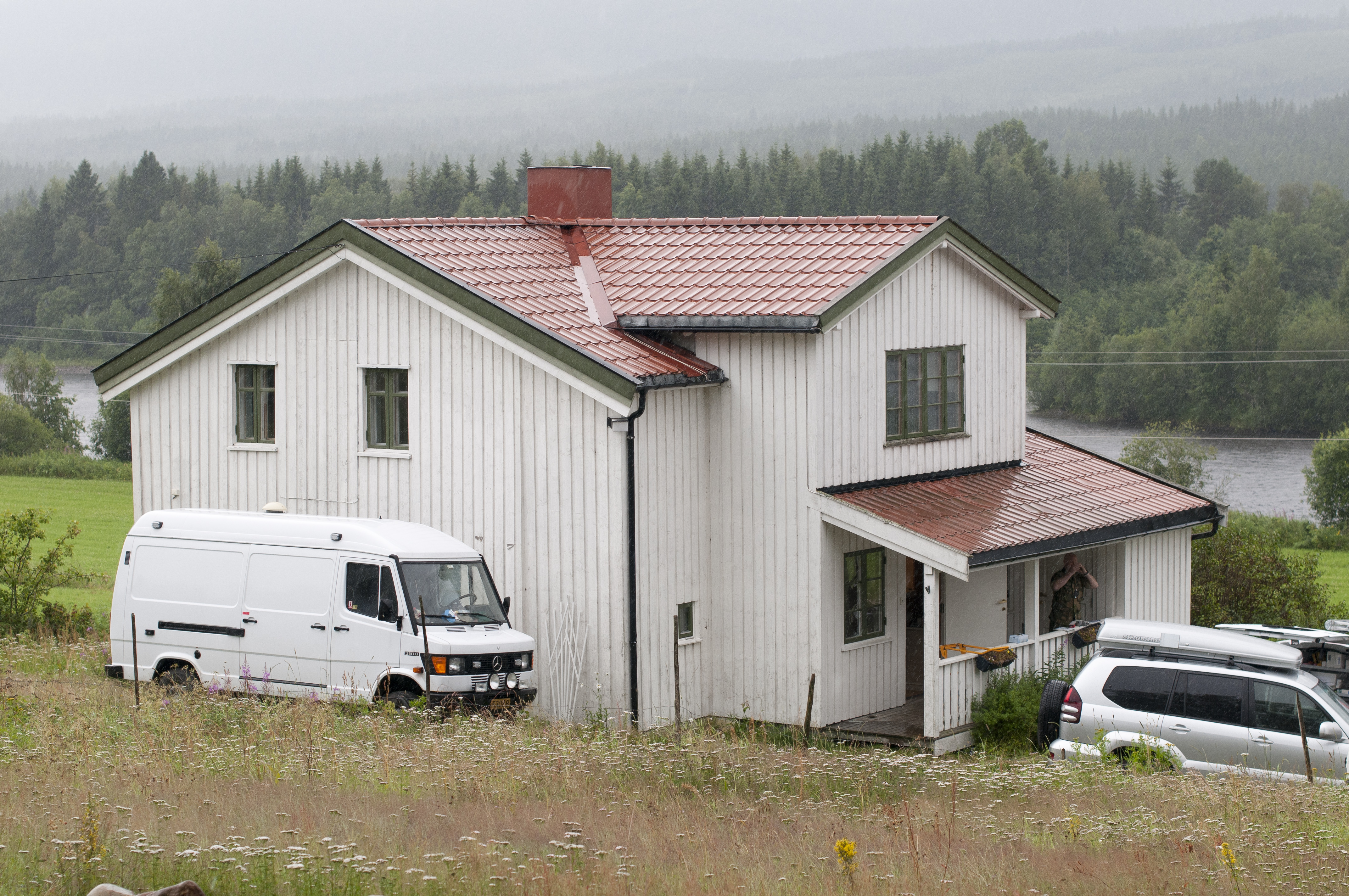 Det här är gården där Anders Behring Breivik bodde innan terrordåden.