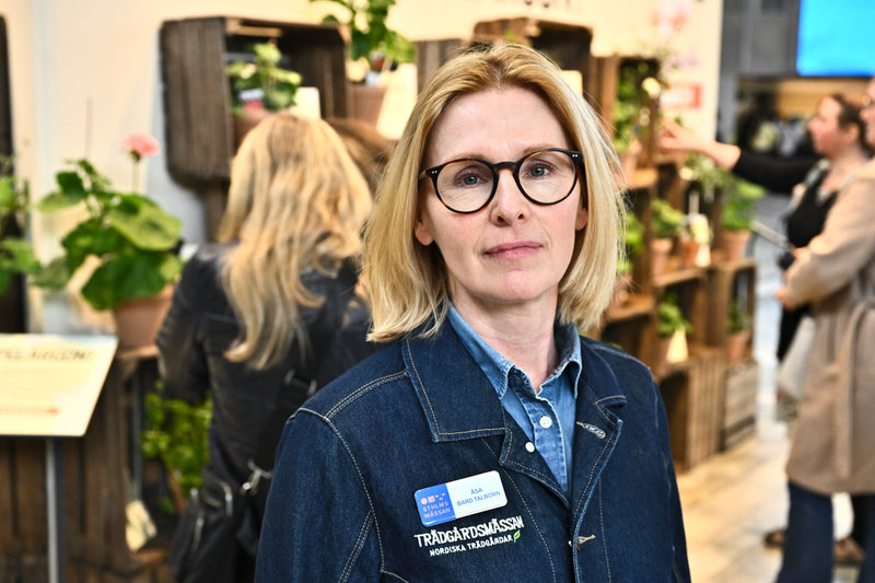 Åsa Bard Talborn, projektledare för Trädgårdsmässan, ser hur omvärlden påverkar trädgårdstrenderna.
