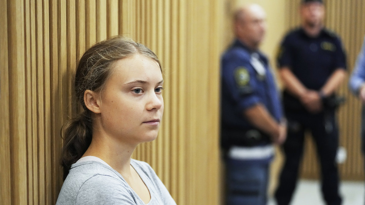 Greta Thunberg åtalas igen. 