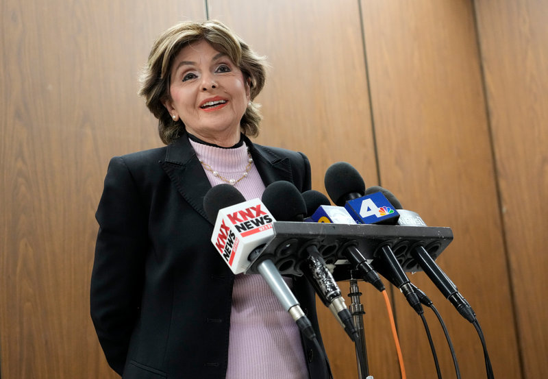 Advokaten Gloria Allred har fört flera av de utsatta kvinnornas talan i rätten i Los Angeles.